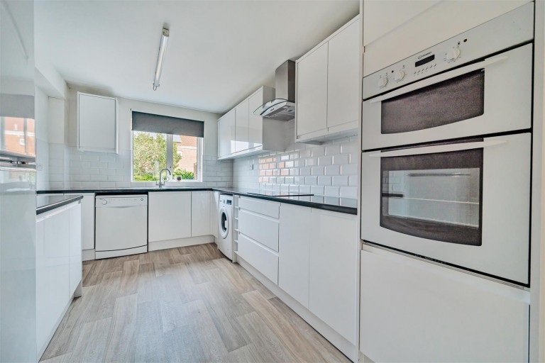 Images for Parker Close, Wellington