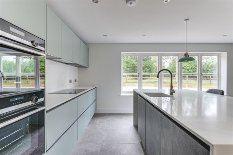 Click the photo for more details of Hempstead Road, Radwinter