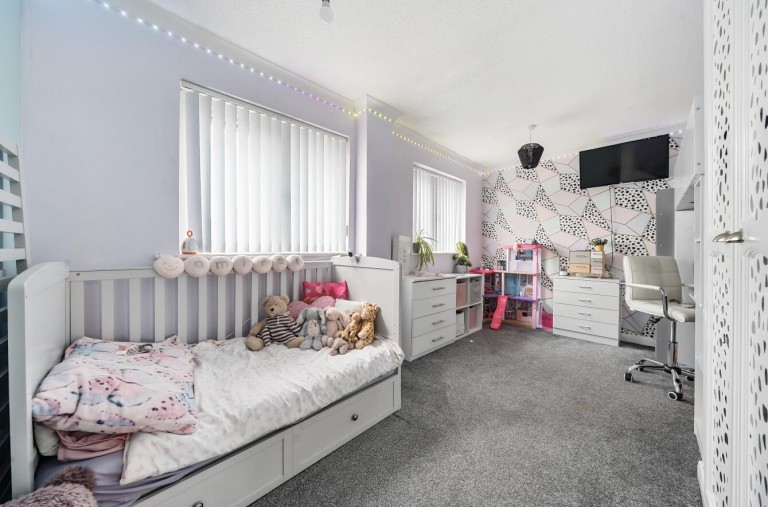 Images for Sunningdale Drive, Daventry, NN11