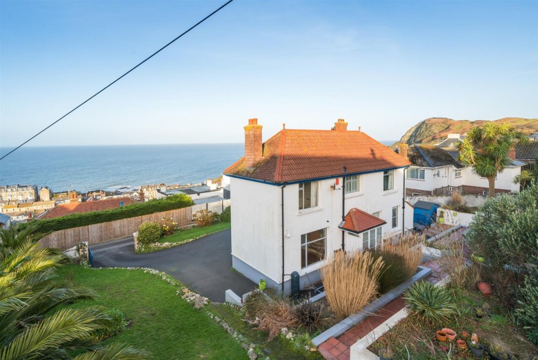 Click the photo for more details of 4 Portland Park, Ilfracombe