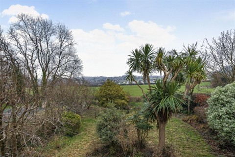 Click the photo for more details of Harepath Hill, Seaton