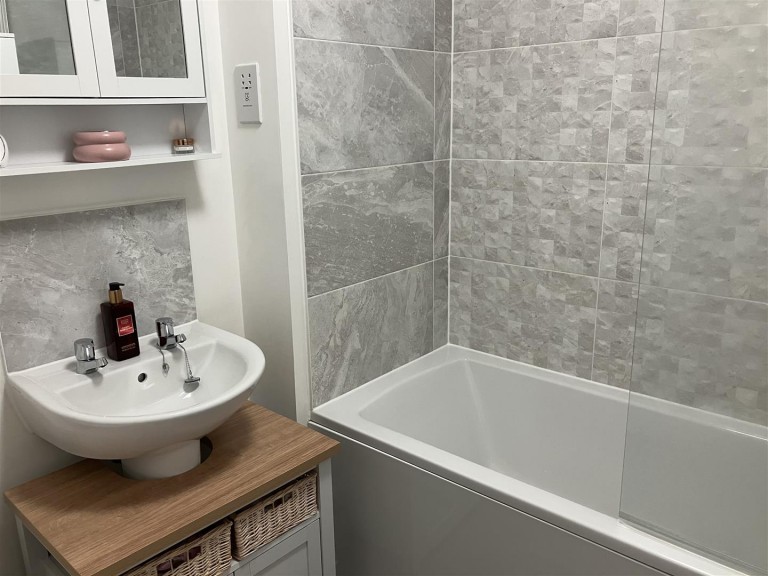 Images for Rose Close, Wellington