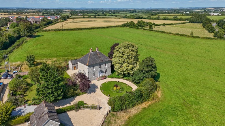 Click the photo for more details of Ilchester, Yeovil