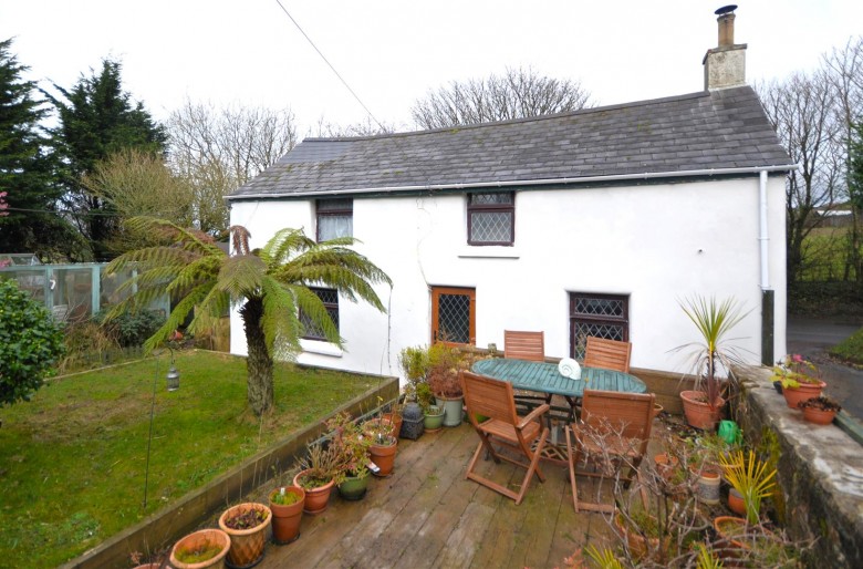 Click the photo for more details of Long Lane, High Street, St. Austell