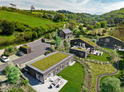 Click the photo for more details of Lee Bay Gardens