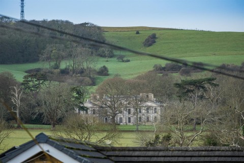 Click the photo for more details of Avenue Road, Wroxall, Ventnor