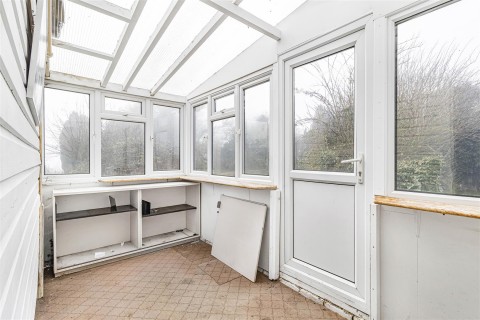 Click the photo for more details of Reed End, Therfield