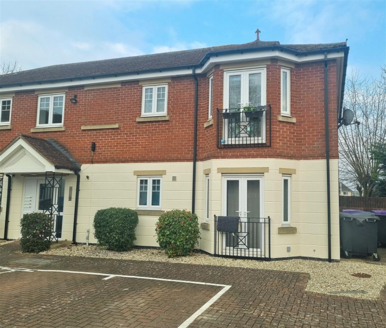 Click the photo for more details of Western Avenue, Bracebridge Heath, Lincoln