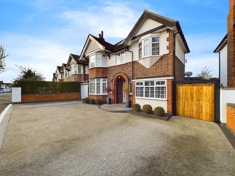 Images for Shanklin Drive, Stoneygate, Leicester