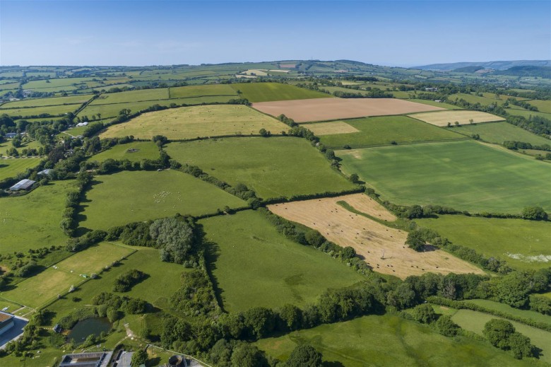 Click the photo for more details of Wiveliscombe, Taunton