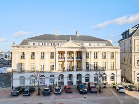 11 Queen Mother Square, Poundbury, Dorchester