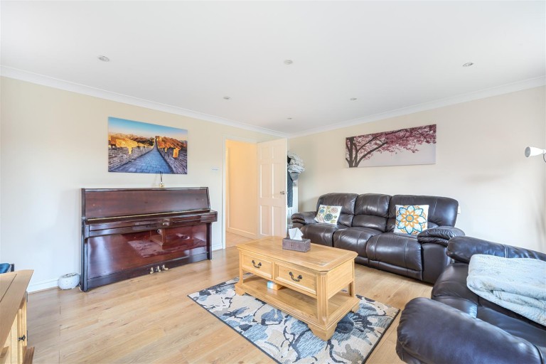 Images for York Close, Towcester, NN12