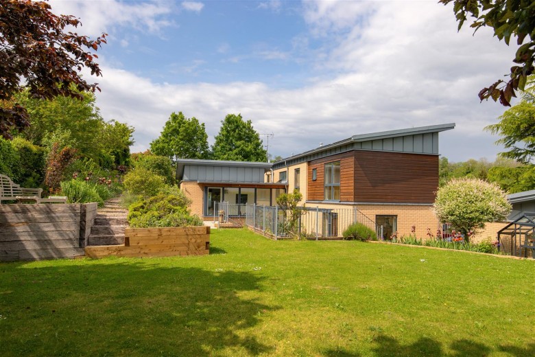 Click the photo for more details of High Street, Croydon