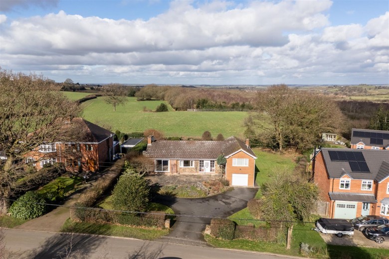 Click the photo for more details of Dunns Lane, Dordon, B78