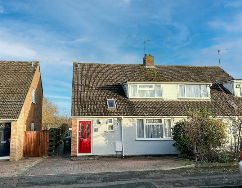 Click the photo for more details of Cliveden Close, Cambridge