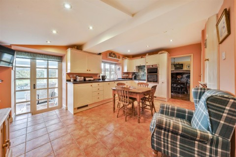 Click the photo for more details of Holcombe Rogus, Wellington