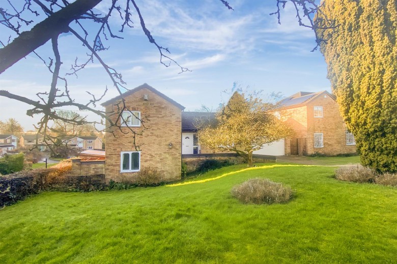 Click the photo for more details of Hillside, West Haddon, Northampton, NN6