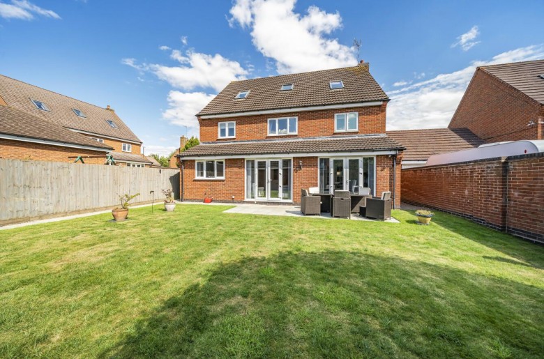 Click the photo for more details of Short Fishers Walk, Rugby, CV23