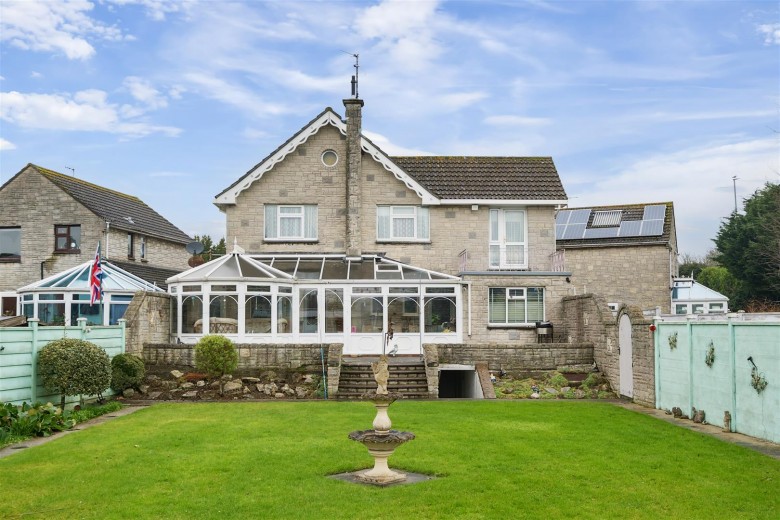 Click the photo for more details of Roman Close, Weymouth