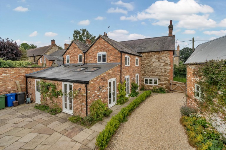 Images for High Street, Culworth, OX17
