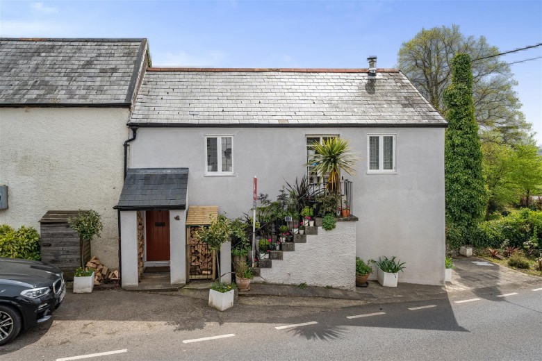 Click the photo for more details of Yarcombe, Honiton