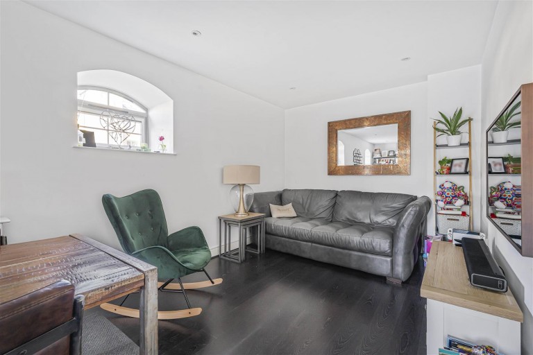 Images for Brewers Lane, Newmarket