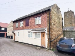 Images for Moat Yard, Moat Lane, Towcester, NN12
