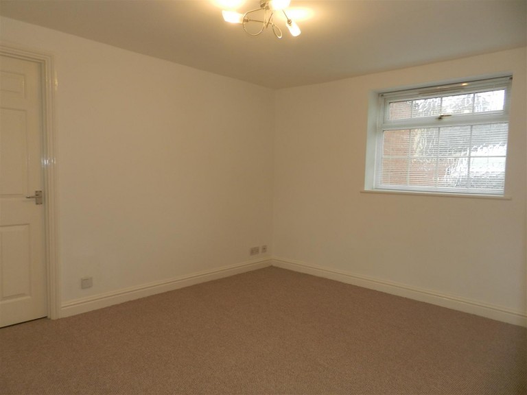 Images for Moat Yard, Moat Lane, Towcester, NN12