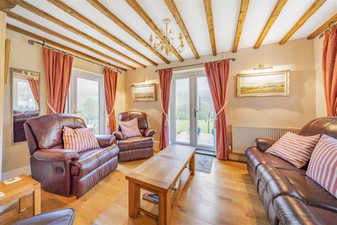 Click the photo for more details of Oare, Lynton