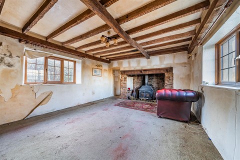 Click the photo for more details of Staple Cross, Hockworthy, Wellington