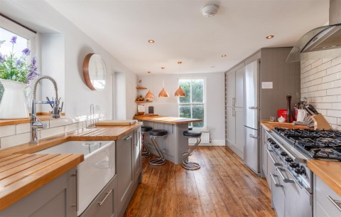 Click the photo for more details of Cowes, Isle of Wight