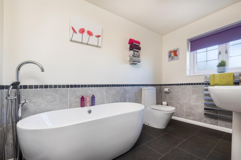Images for Willesley  Close, Ashby-De-La-Zouch, LE65