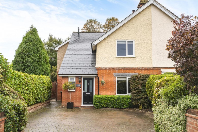 Click the photo for more details of Thaxted Road, Saffron Walden