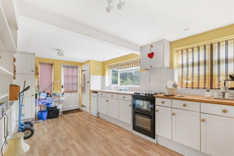 Click the photo for more details of High Street, Little Eversden, Cambridge