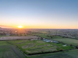 Images for Sunnycroft Barn, Cowleaze Lane, Edington, Westbury