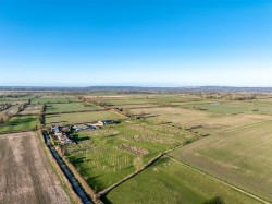 Images for Sunnycroft Barn, Cowleaze Lane, Edington, Westbury