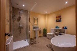Images for Sunnycroft Barn, Cowleaze Lane, Edington, Westbury
