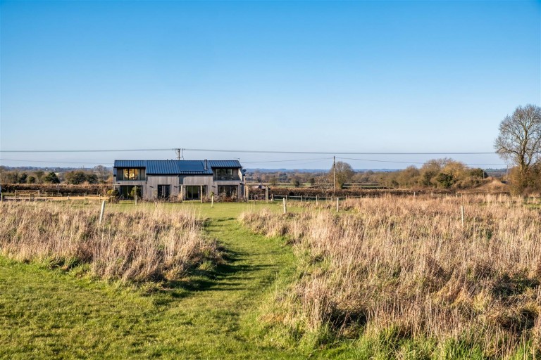 Images for Sunnycroft Barn, Cowleaze Lane, Edington, Westbury