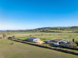 Images for Sunnycroft Barn, Cowleaze Lane, Edington, Westbury