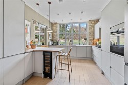Images for Finstock, Oxfordshire