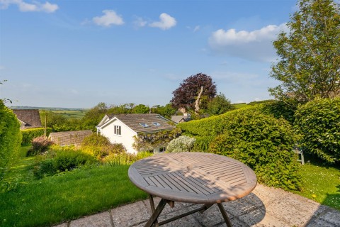 Click the photo for more details of Ashprington, Totnes