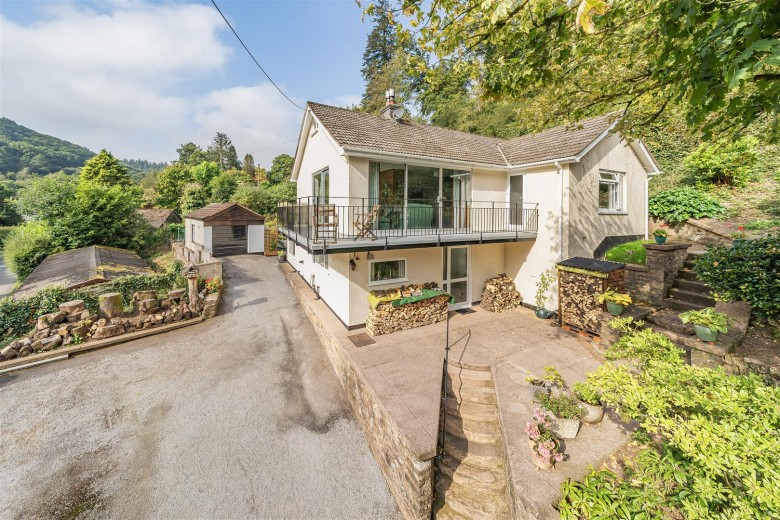 Click the photo for more details of Northmoor Road, Dulverton