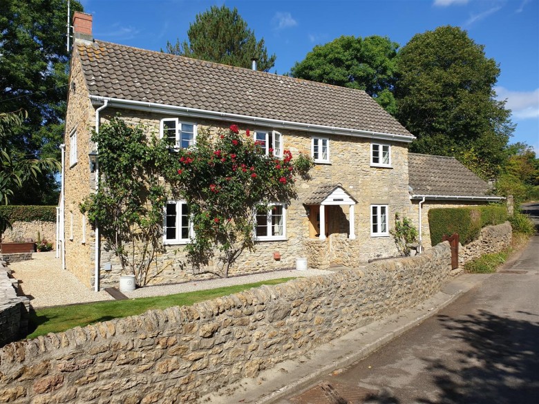 Click the photo for more details of Shipton Gorge, Bridport