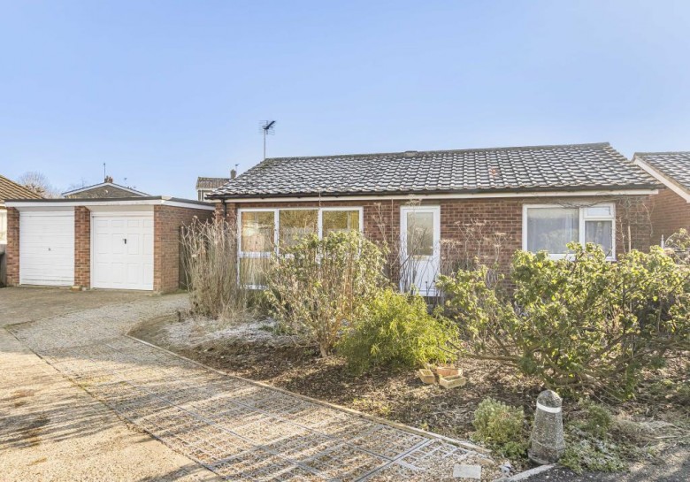 Click the photo for more details of Canterbury Avenue, Ely