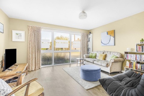Click the photo for more details of Canterbury Avenue, Ely