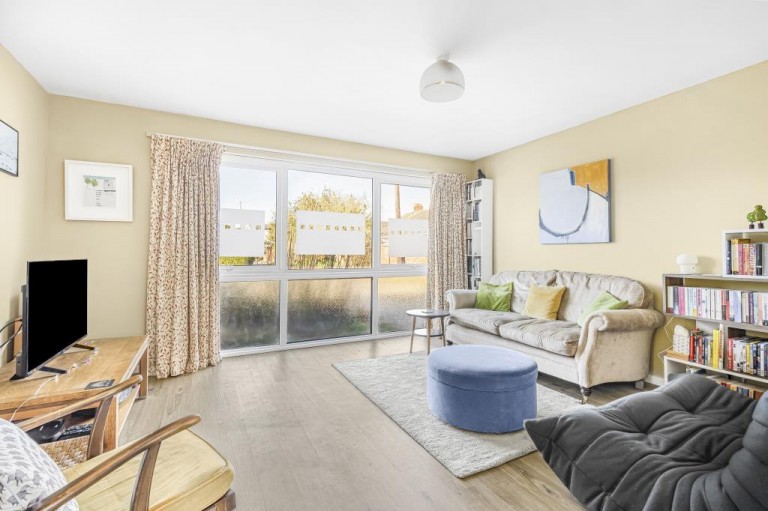 Images for Canterbury Avenue, Ely