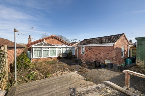 Click the photo for more details of Holly Close, Moira, DE12