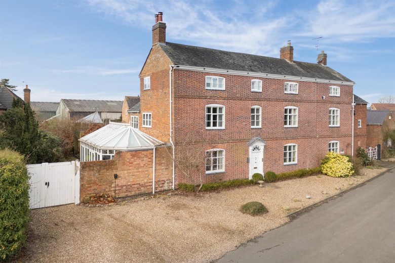 Click the photo for more details of Valley Lane, Bitteswell, Lutterworth, LE17