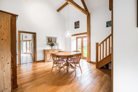 Click the photo for more details of Cheriton Fitzpaine, Crediton