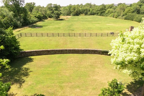 Click the photo for more details of Daventry Road, Barby, Rugby, CV23
